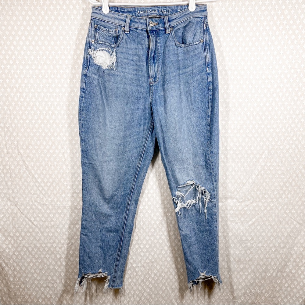 American Eagle Women Jeans Sz 6 Light Wash‎ Distressed Highest Rise Mom Denim